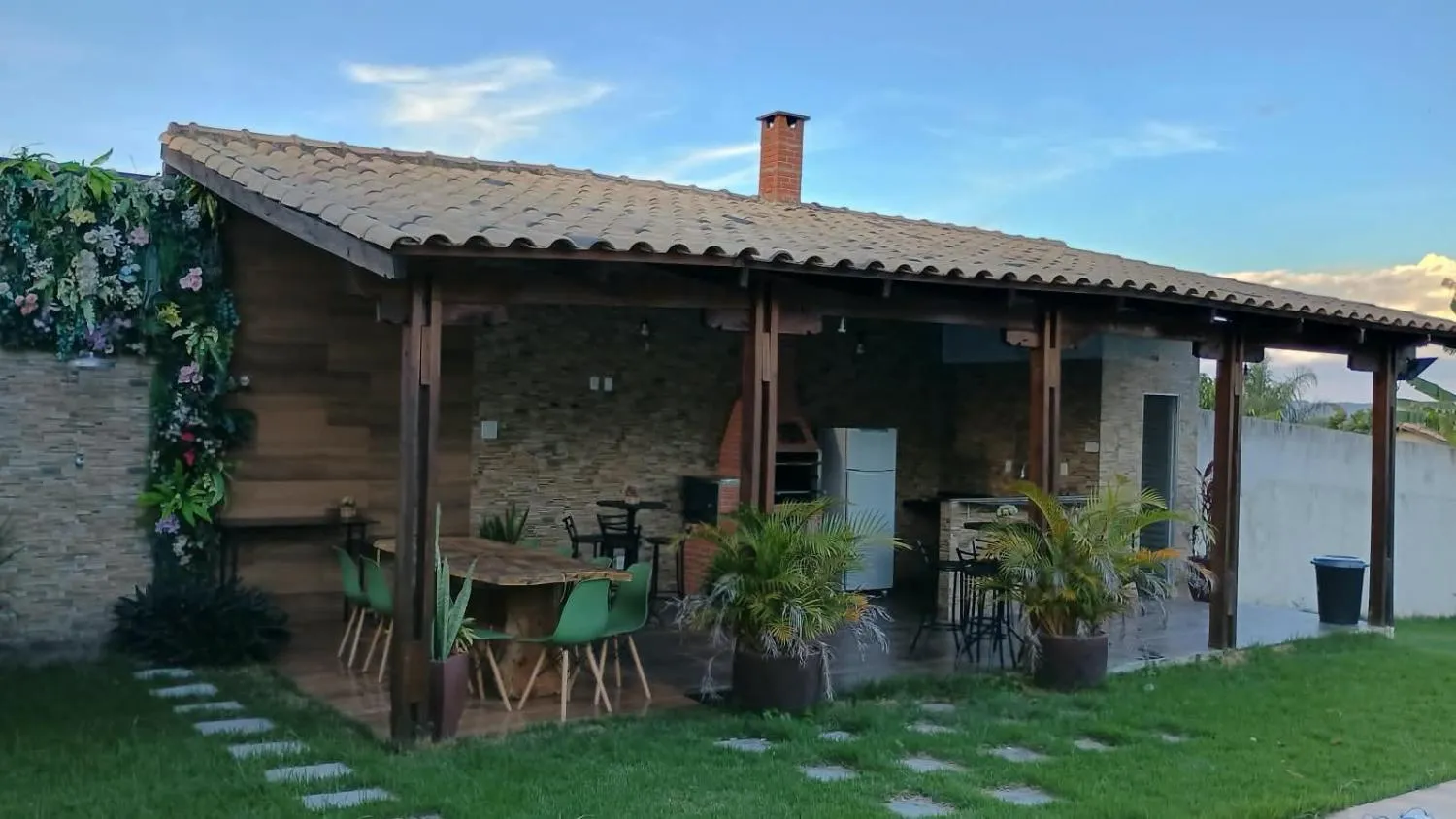 Imagem LINDA CHÁCARA À VENDA EM ESMERALDAS/MG ,com 1.000 m² de area