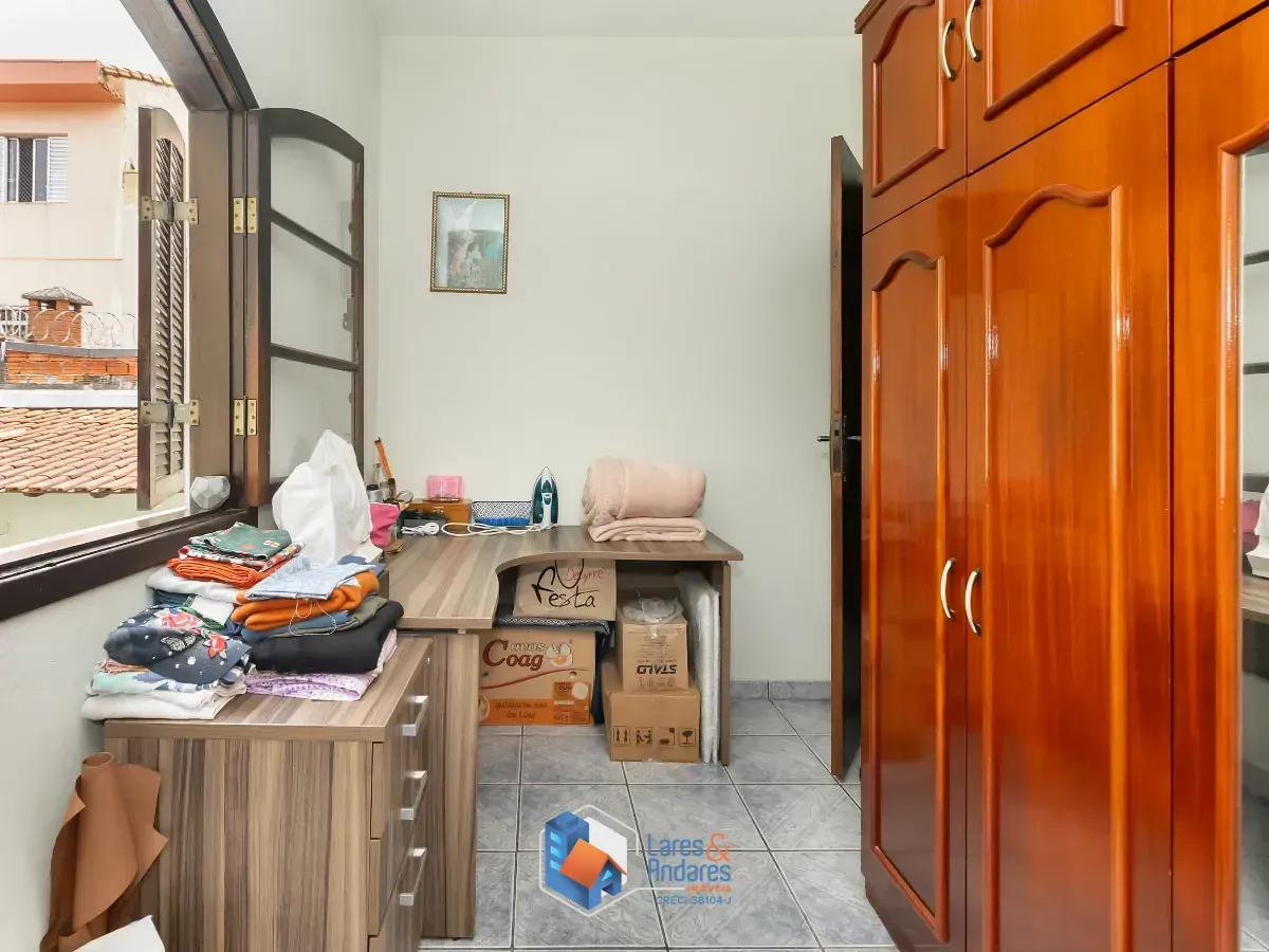 Imagem Sobrado para venda em Conjunto Residencial Vista Verde com 3 quartos, sendo 1 suíte, 170m²