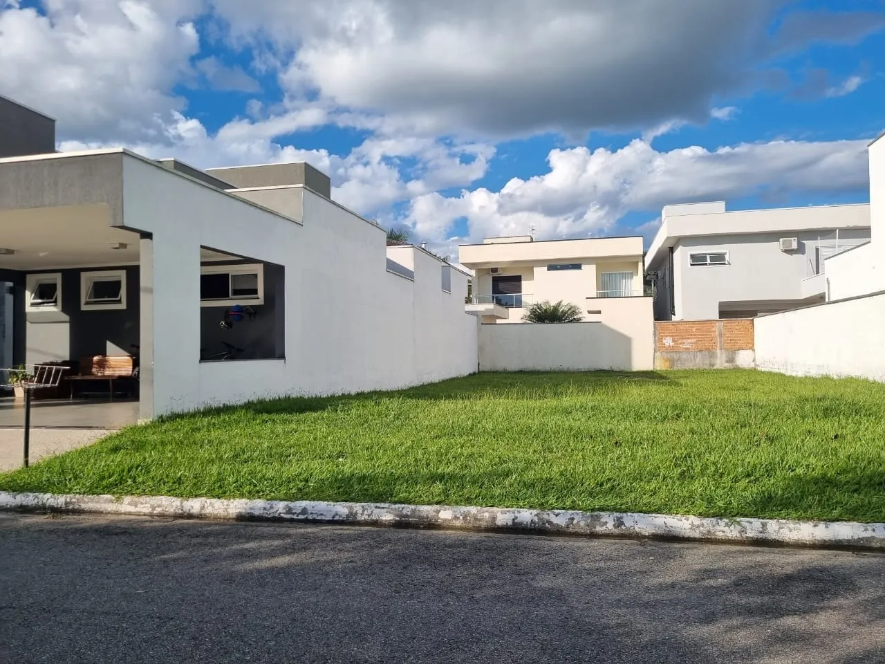 Imagem Terreno à venda 300M², Centro, Tremembé - SP | campos do conde 2