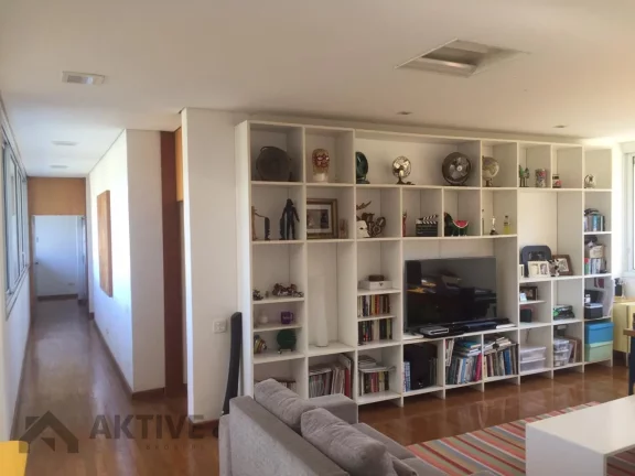 Imagem Casa de Condomínio em Tamboré - Barueri, SP