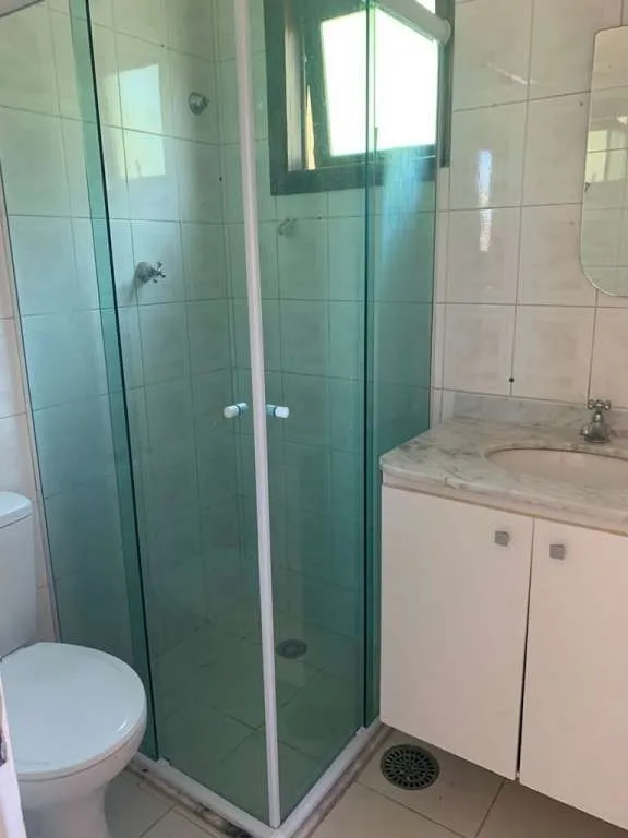 Imagem Casa em Condomínio com 3 quartos, 3 vagas, aceita financiamento.