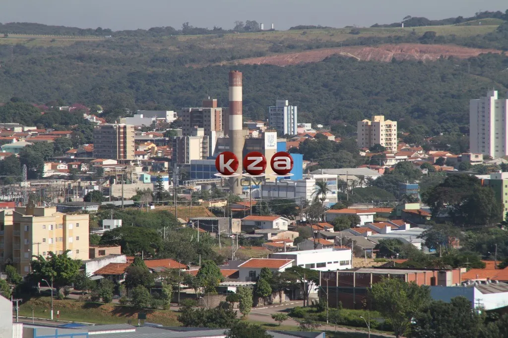 Imagem Sala Comercial de Alto Padrão no Centro Empresarial Vértice em Valinhos-SP: 2 salas, 2 banheiros, 2 vagas, 77m². Aproveite!
