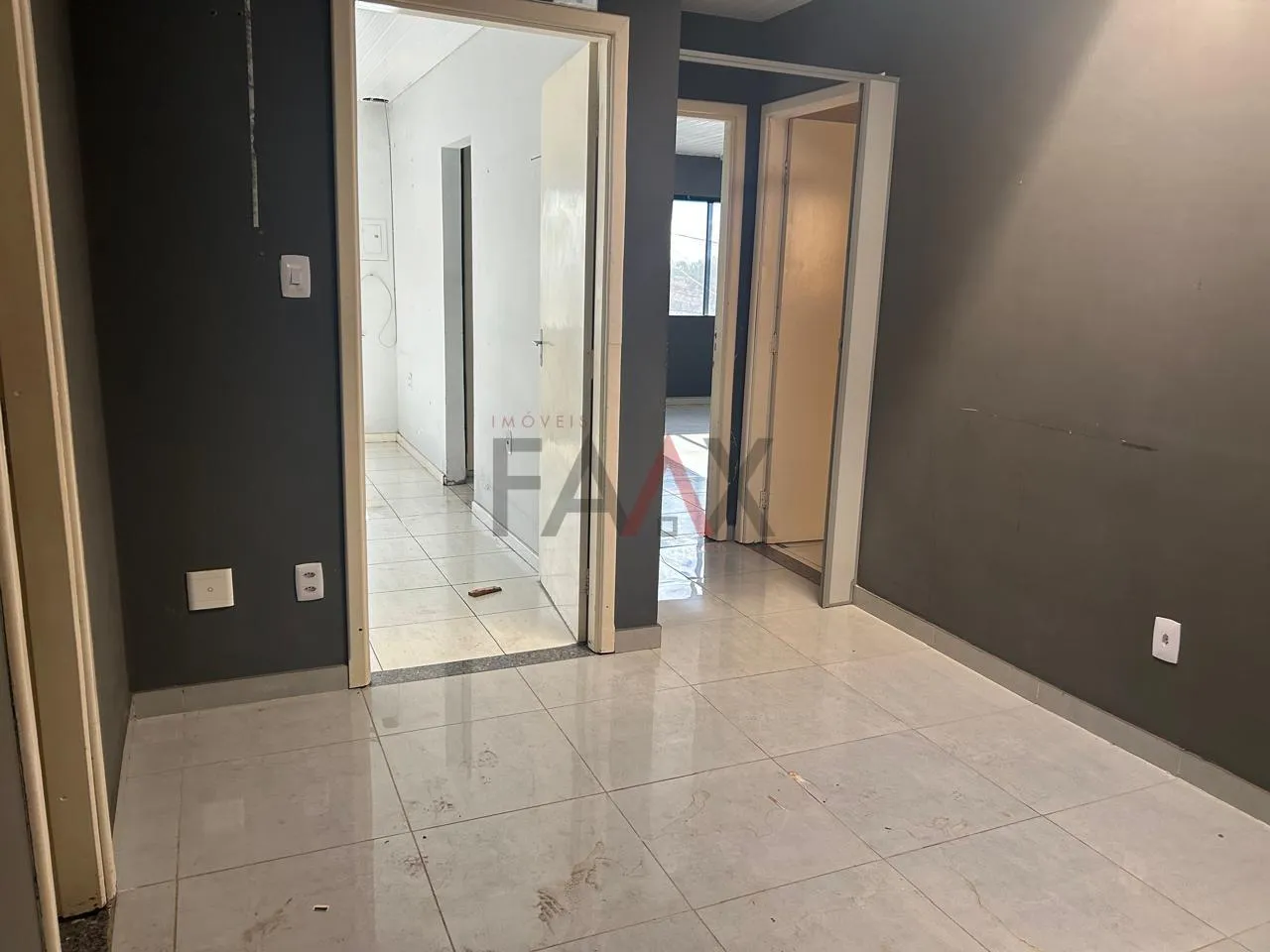 Imagem Sobrado com 3 dormitórios para locação,217.80 m², TRIANON, GUARAPUAVA - PR