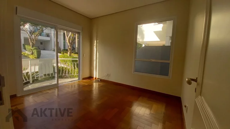 Imagem Casa de Condomínio em Alphaville - Santana de Parnaíba