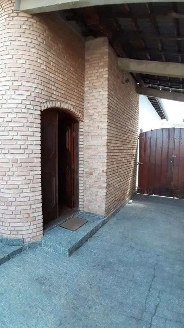 Foto do imóvel Casa à venda 4 Quartos, 1 Suite, 2 Vagas, 250M², Jardim Independência, Taubaté - SP