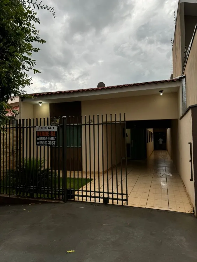 Imagem Casa para Venda em Maringá / PR no bairro Jardim Diamante