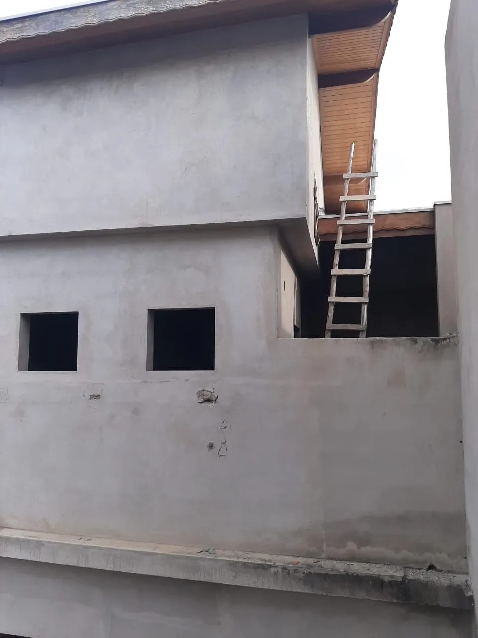 Imagem Comercial à venda 11 Suites, 12 Vagas, 250M², Itaguaçú, Aparecida - SP