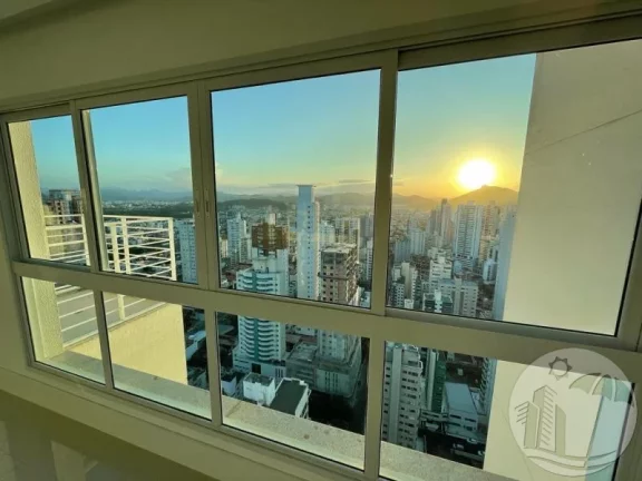 Imagem Espetacular Cobertura Triplex a 4 minutos da Praia na Barra Sul de BC