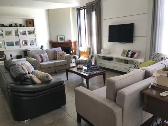 Imagem Casa para Venda em Concórdia, Centro, 4 dormitórios, 1 suíte, 3 banheiros