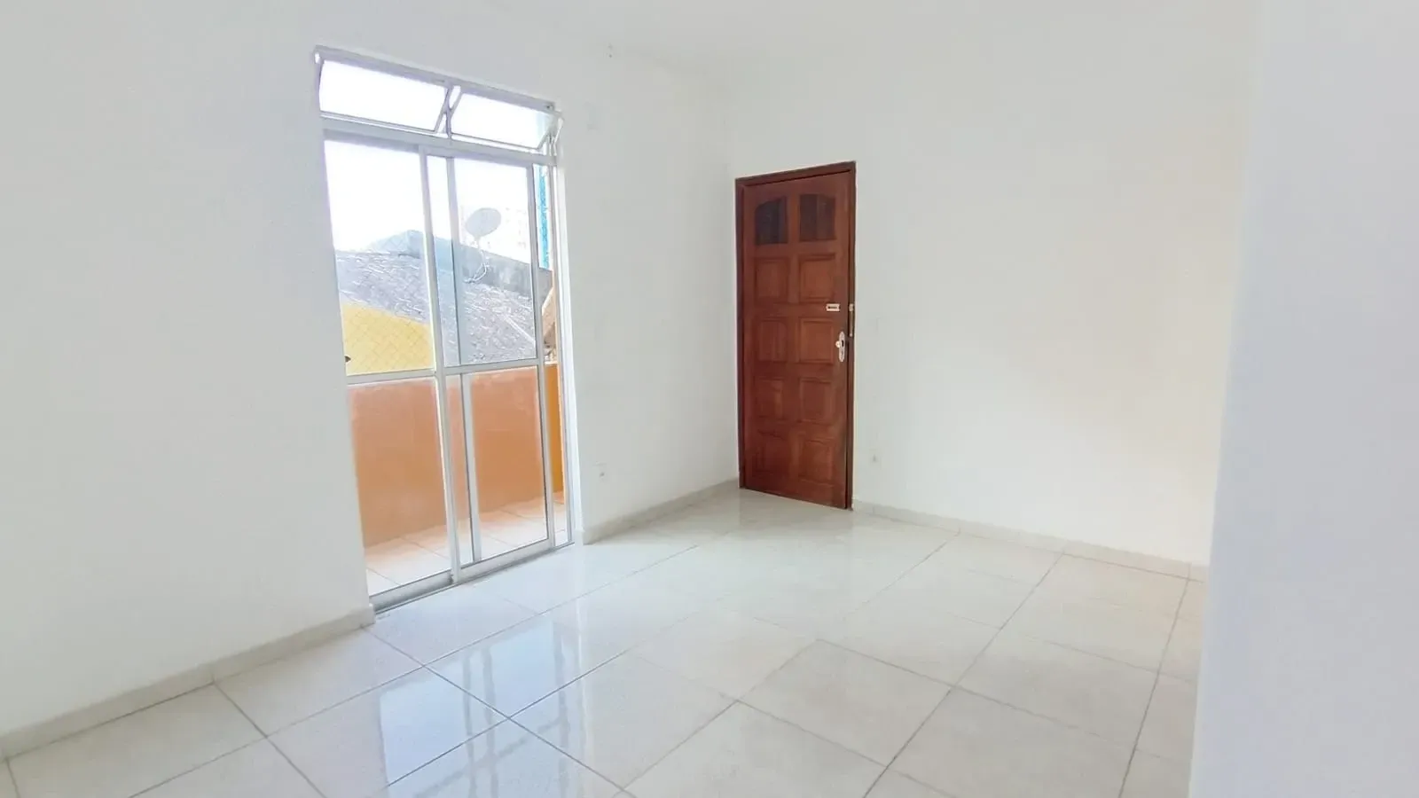 Foto do imóvel Apartamento com 2 Quartos para Alugar, 70 m² em Rua das Patativas, 532 - Imbuí, Salvador - BA