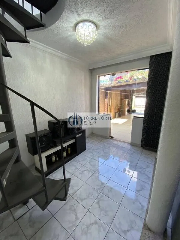Imagem Casa com 4 dormitórios 1 suíte 3 vagas na chácara Mafalda .