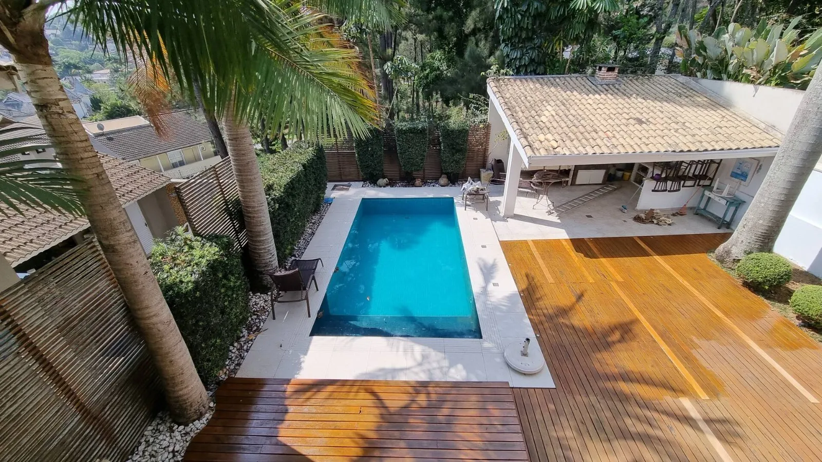 Imagem Oportunidade: Linda Casa Reformada no Alphaville Residencial 9