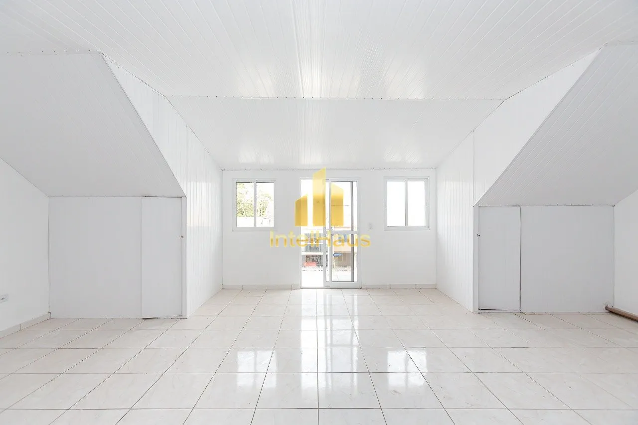 Imagem Triplex Espaçoso com Sol da Manhã e Pátio para 6 Carros
Se você procura um imóvel que ofereça ...