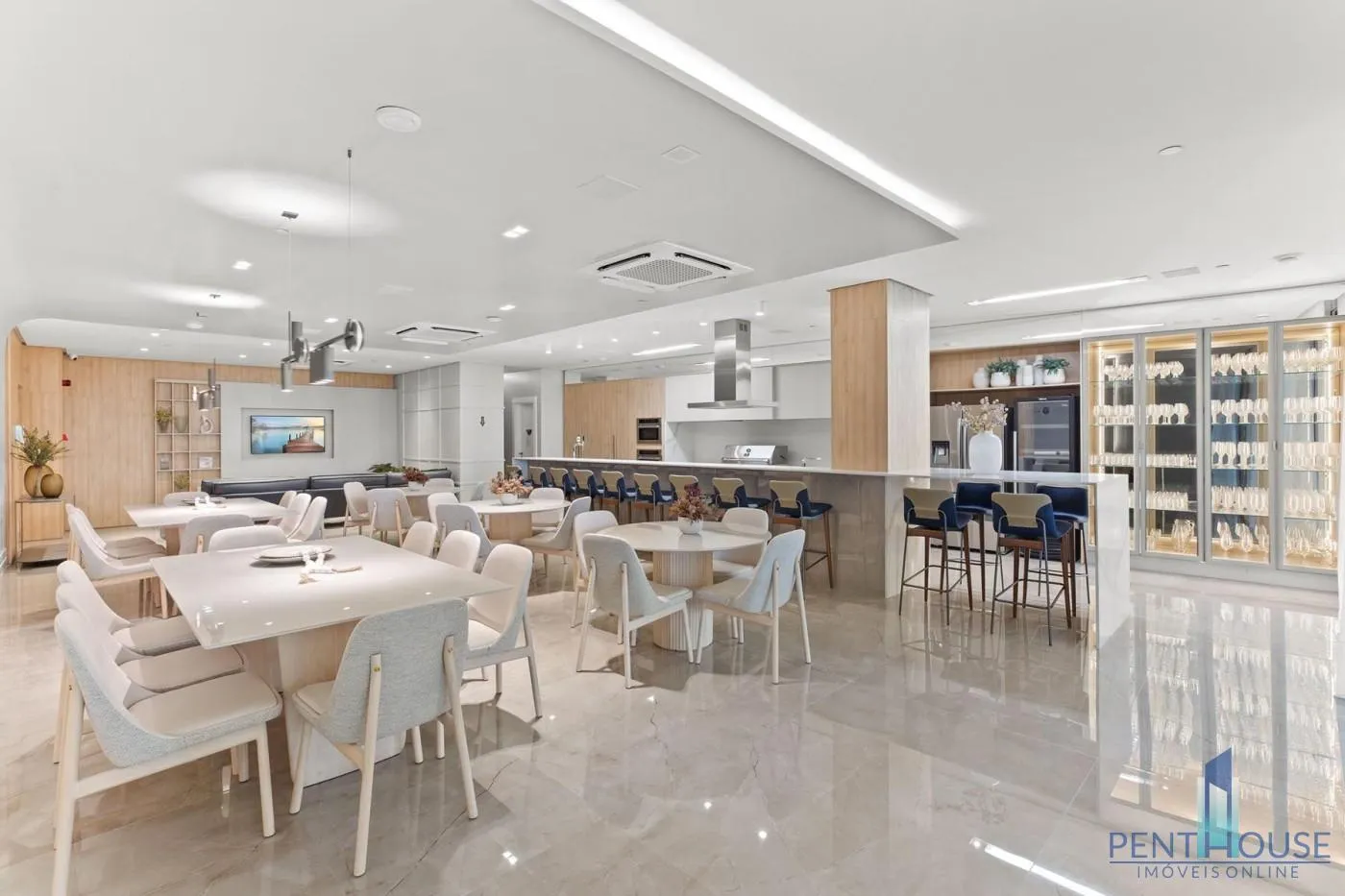 Imagem Apartamento Frente Mar para Venda em Balneário Camboriú, CENTRO, 4 dormitórios, 4 suítes, 5 banheiros, 3 vagas