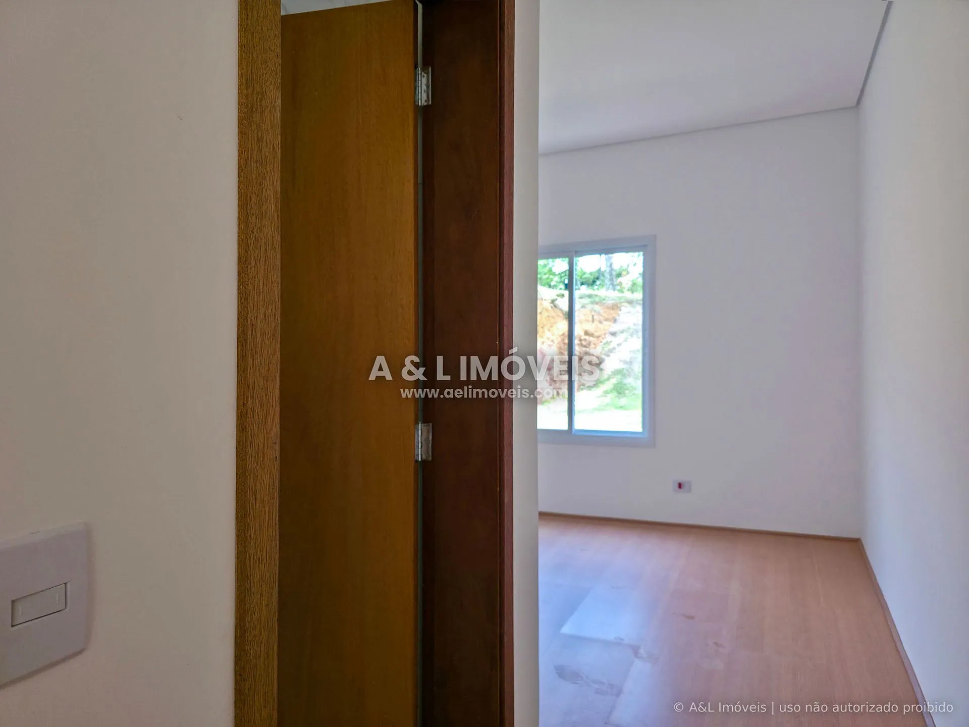 Imagem Casa com 5 dorms em Campos do Jordão e suíte com vista para Pedra do Baú
