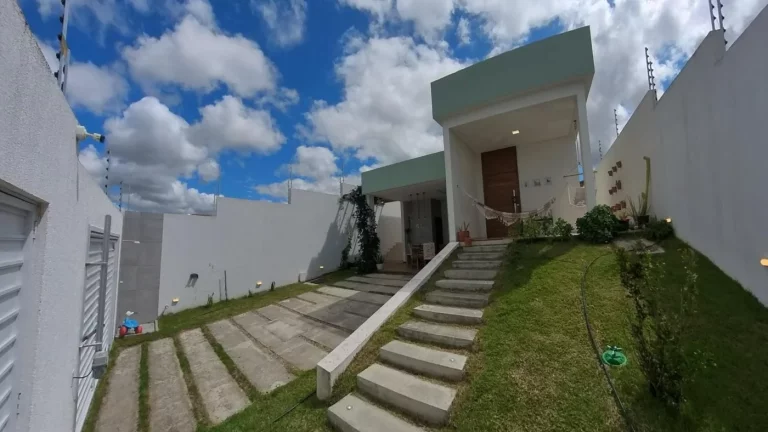 Casa com 4 Quartos para Venda em Loteamento Serra Negra em LOTEAMENTO JARDIM SERRA NEGRA 2