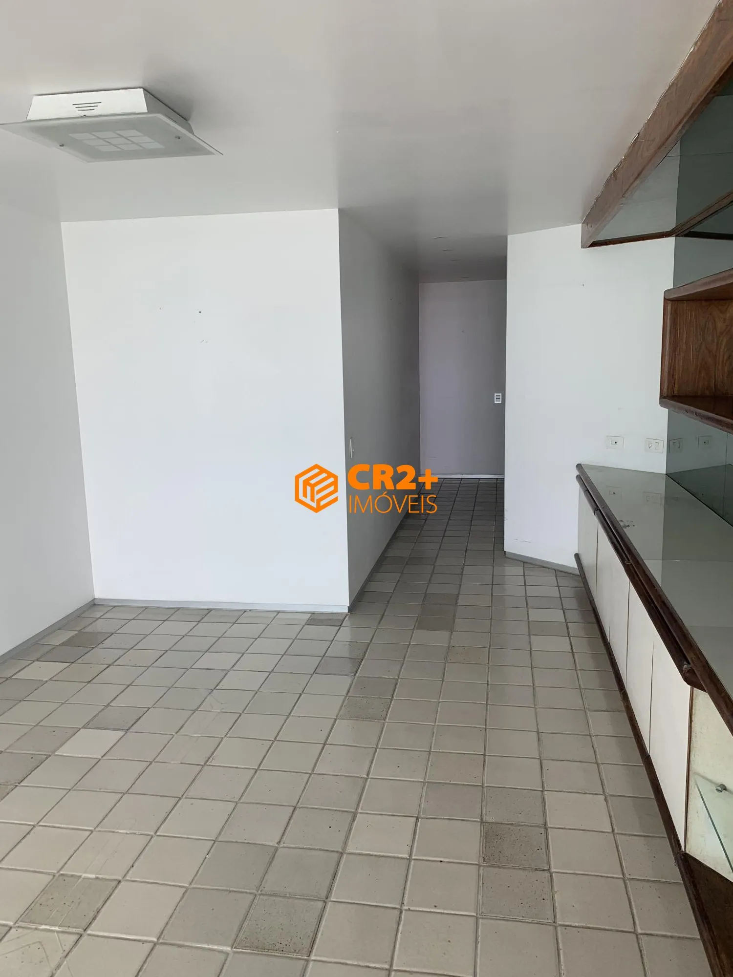 Imagem Vendo Apartamento com 277m2, 4QTOS, 2 Suítes sendo uma master.