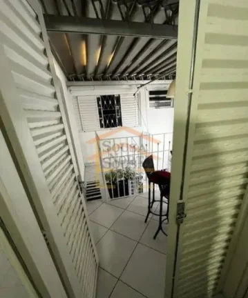 Imagem Sobrado reformado, 4 dormitórios, sendo 3 suítes, lavabo, sala de TV, cozinha planejada, espaço e...