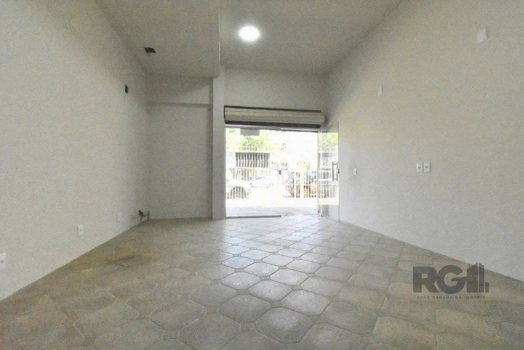 Imagem Sala reformada e desocupada!