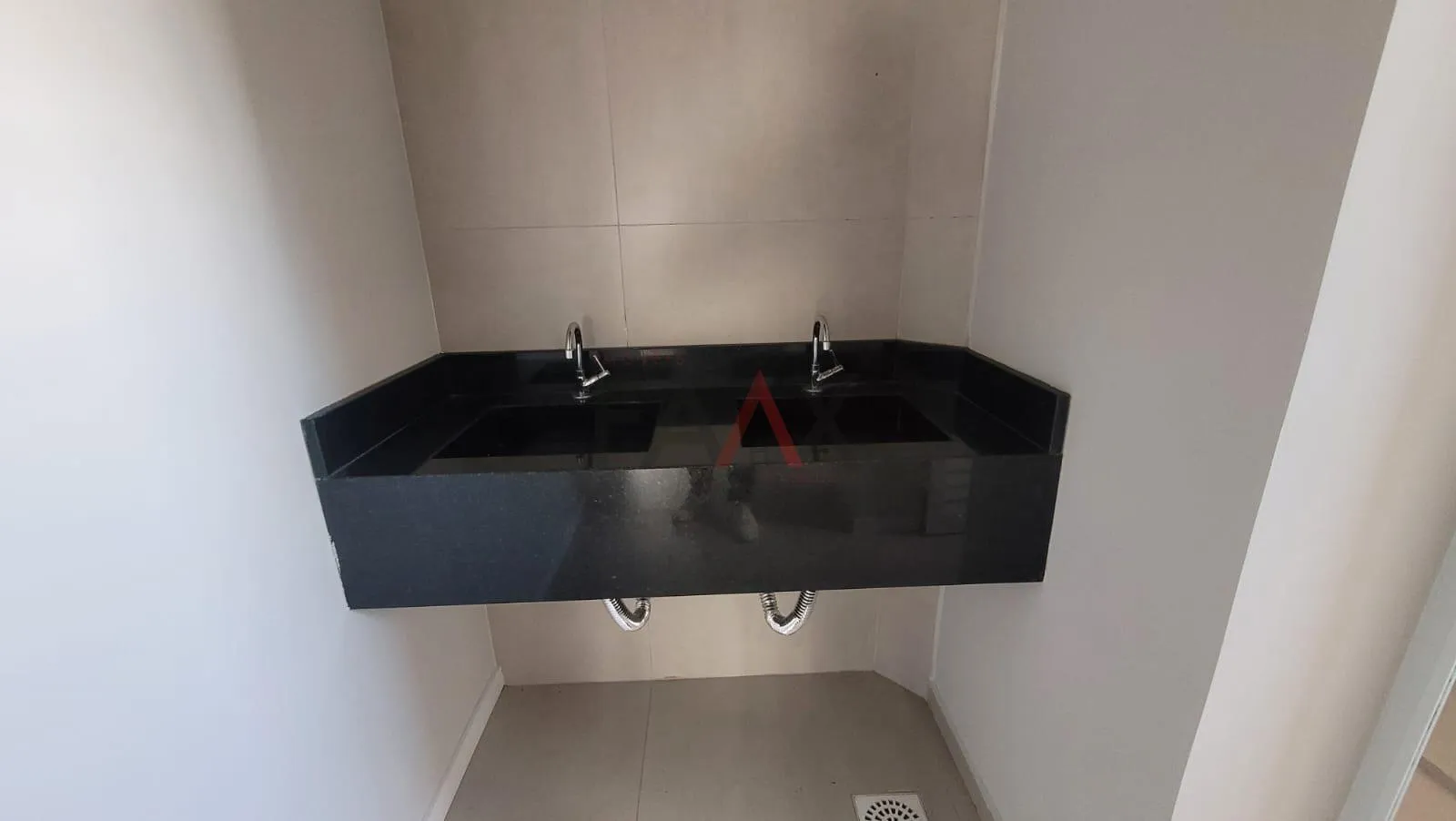 Imagem Excelente sala comercial na Xv de novembro em Guarapuava no Morro alto