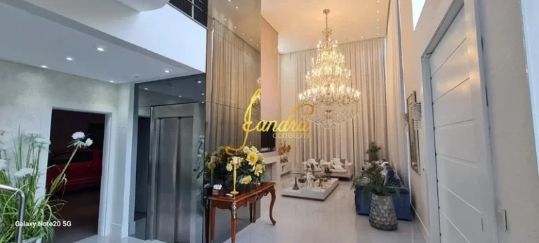 Imagem Sobrado triplex com 05 suítes mobiliado e decorado