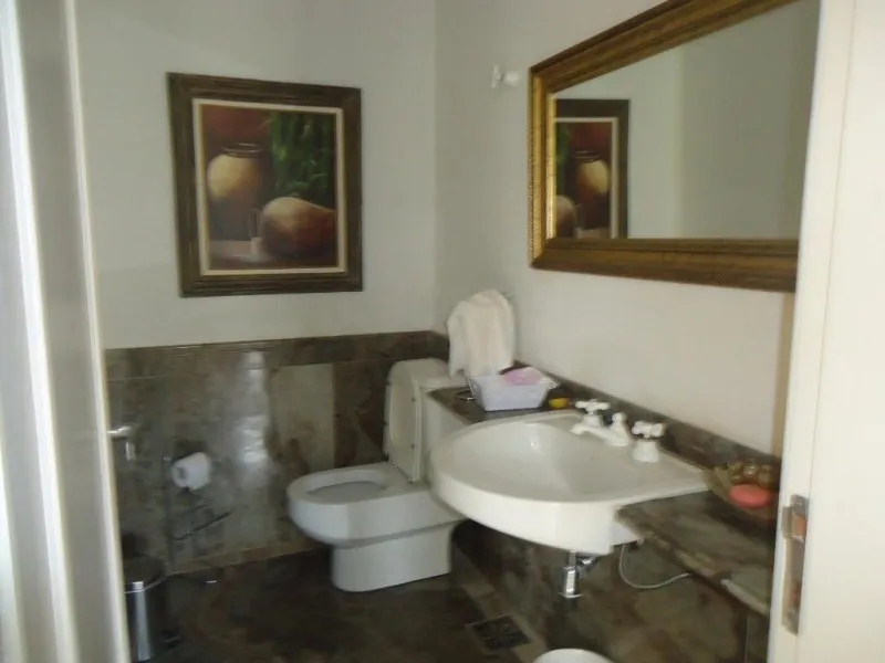 Imagem Luxuosa casa em condomínio à venda em Valinhos-SP, no Condomínio Village Visconde de Itamaracá - 4 quartos, 4 suítes, 4 salas, 7 banheiros, 6 vagas de garagem, 570m².
