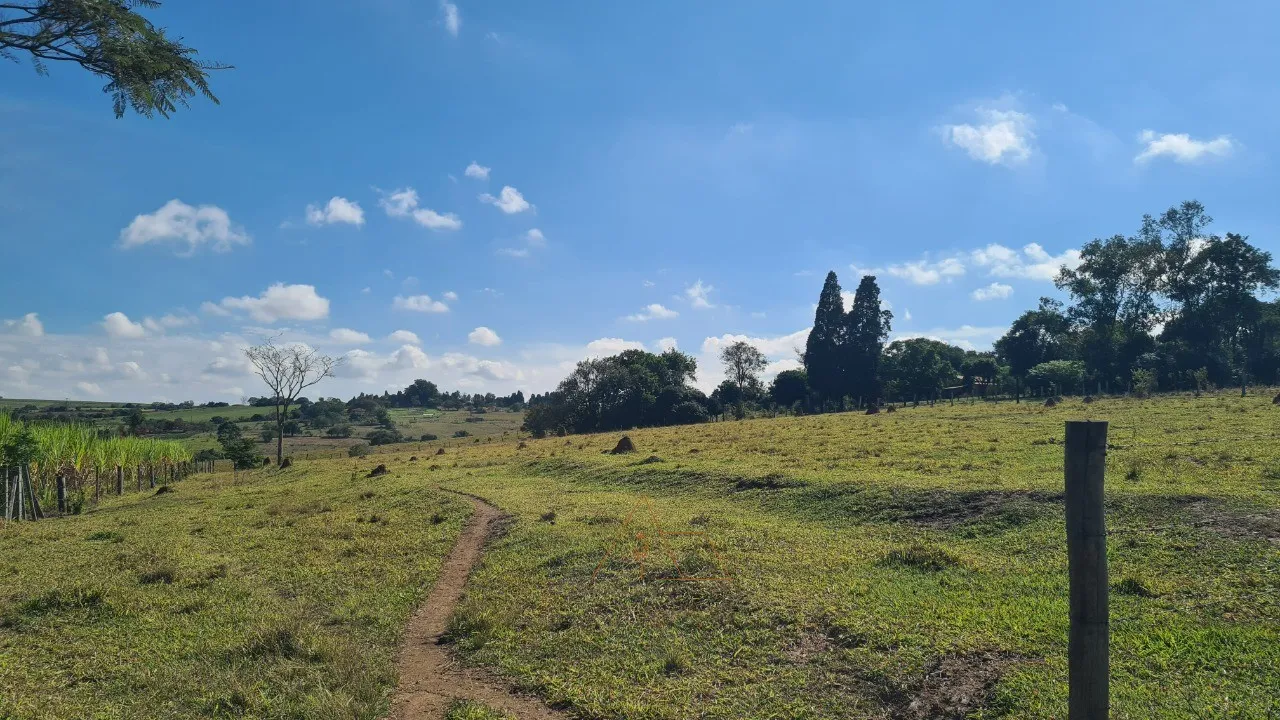 Foto do imóvel: Sítio em Cesário Lange/SP com 4,59 alqueires: topografia excelente e acesso à Castelo Branco.