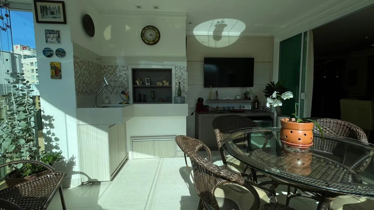 Imagem Apartamento à venda com 137.8m2 por R$ 2.300.000,00