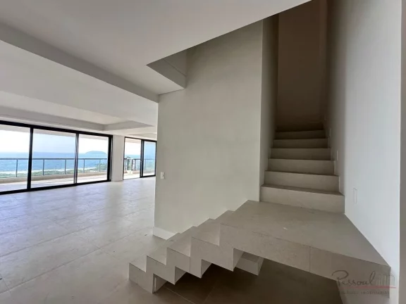 Imagem Unidade frente Cesar Nascimento. Cobertura Duplex, um luxo! Possui 3 suítes, todas com sacada e vis...