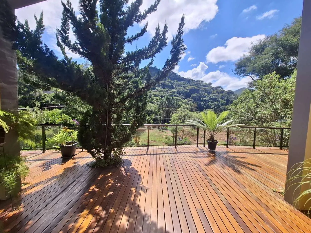 Imagem Casa para Venda em Teresópolis / RJ no bairro Green Valley