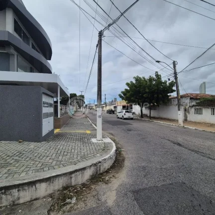 Imagem Alugo 9 salas comerciaide 24 e 18 m2 com banheiro e espaço pra cozinha