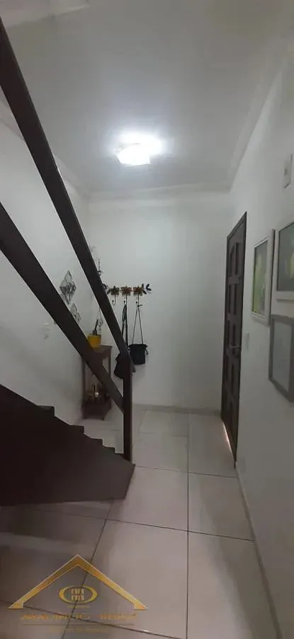 Imagem Casa em Condomínio para Venda em Cabo Frio / RJ no bairro Palmeiras