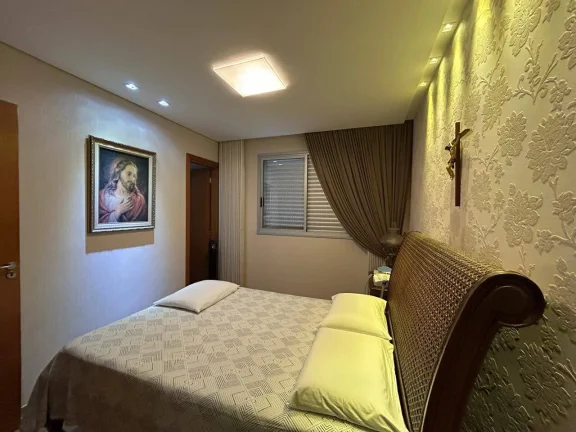 Imagem Apartamento à venda com 200m², 4 quartos e 3 vagas.