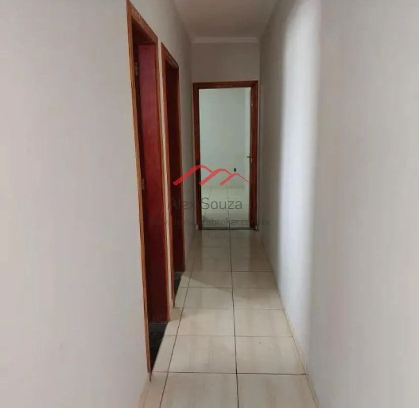 Imagem Casa para Venda em Hortolândia, Vila Real, 2 dormitórios, 1 banheiro, 3 vagas