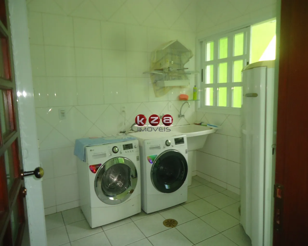 Imagem Imperdível: Casa à venda em Valinhos-SP, Jardim São Francisco - 4 quartos, 2 suítes, 3 salas, 5 banheiros, 4 vagas, 305m².