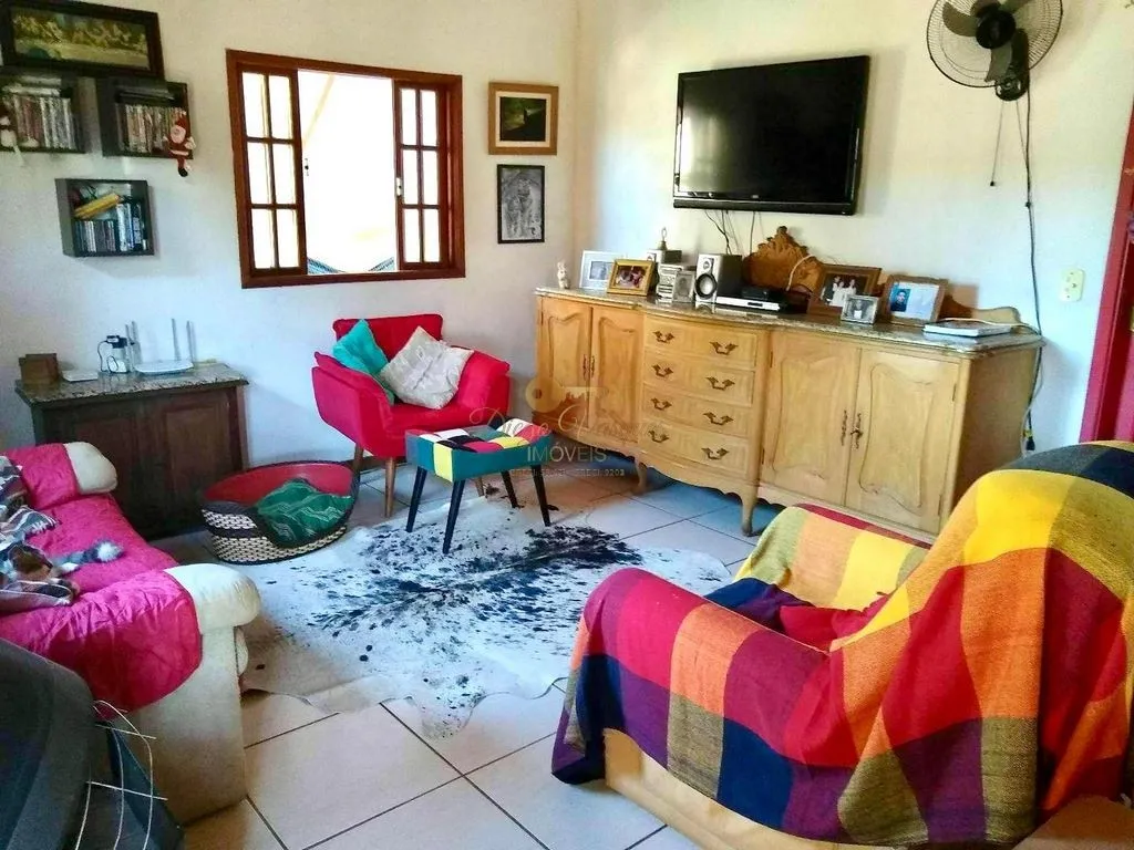 Imagem Casa em Condomínio para Venda em Teresópolis / RJ no bairro Albuquerque