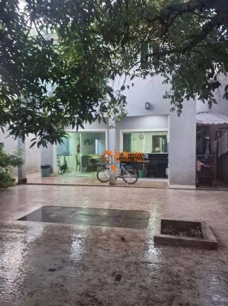 Imagem Sobrado com 3 dormitórios à venda, 175 m² por R$ 850.000 - Parque Industrial Cumbica - Guarulhos/SP