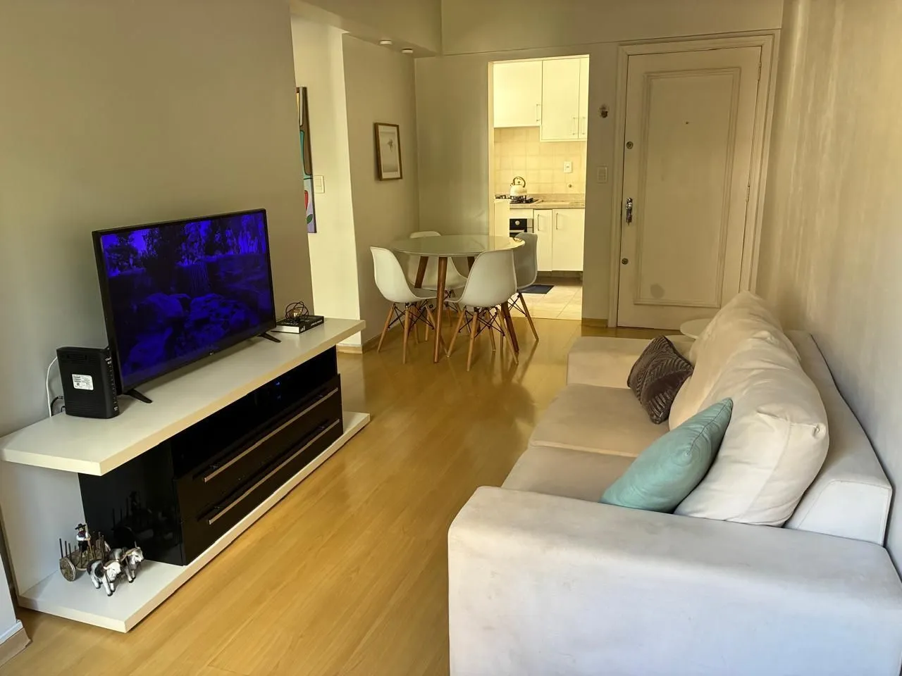 Imagem Vende-se apartamento com 1 dormitório, 40 m² e 1 vaga - Auxiliadora