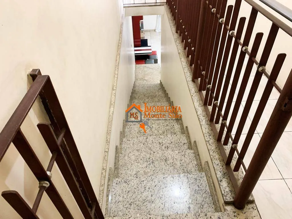 Imagem Sobrado com 4 dormitórios à venda, 407 m² por R$ 598.000,00 - Vila Rio de Janeiro - Guarulhos/SP