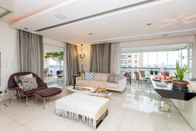 Foto do imóvel Apartamento à venda em São Paulo, Jardim Vila Mariana, com 3 quartos, 216m2 em Pedro Pomponazzi