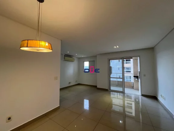Imagem Apartamento com 2 Dormitórios, Suíte e 2 Vagas na Ponta da Praia
