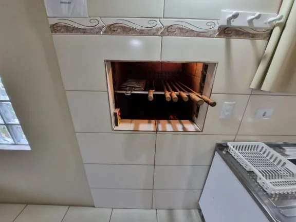 Imagem Casa Térrea em Garopaba-SC: 3 Dorms, Churrasqueira, Vista Privilegiada, Próx. ao Centro