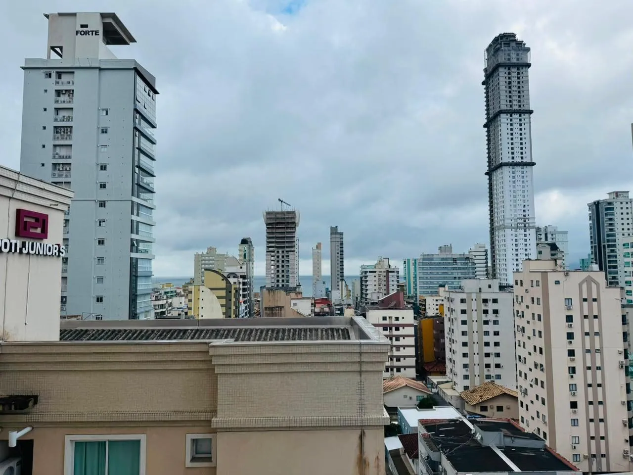 Imagem Apartamento com vista para o mar à venda com 166m2 por R$ 1.900.000,00