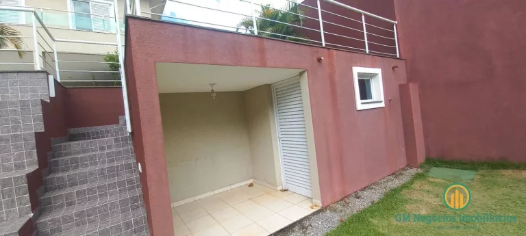 Imagem Maravilhosa moderna clean, com 3 suítes, a master com 2 closets, piscinas,