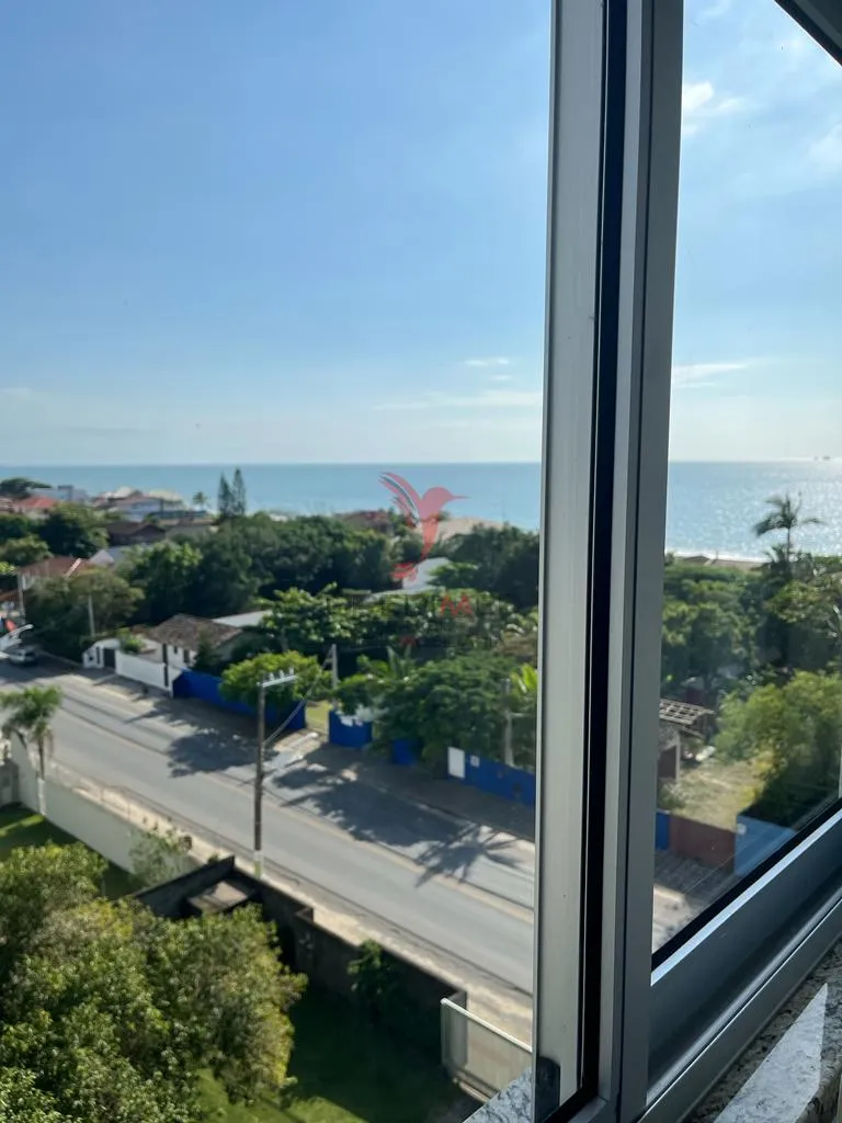 Imagem Apartamento mobiliado, a apenas 100 metros do mar no centro de Balneário Piçarras
