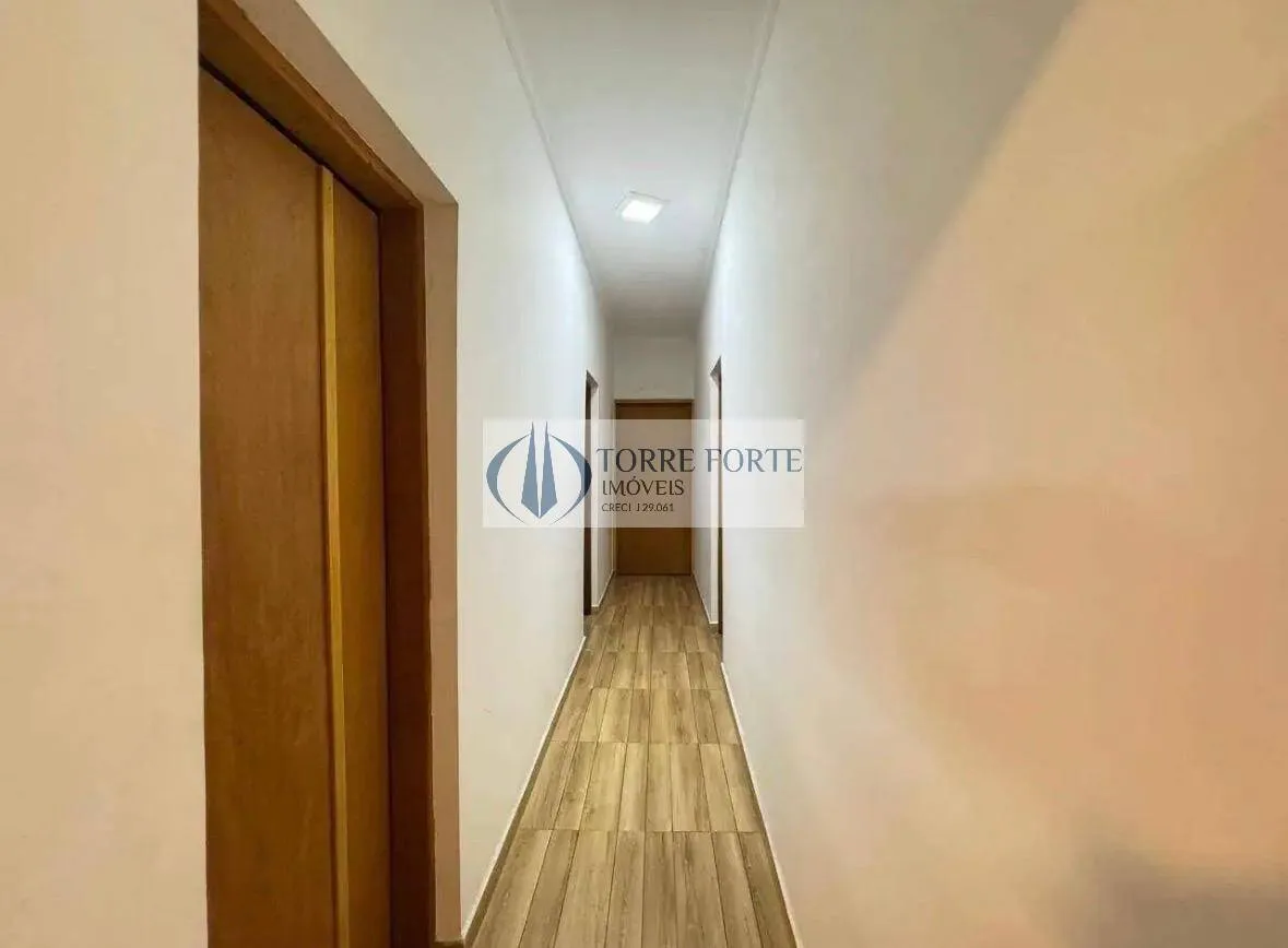 Imagem Linda Casa com 4 dormitorios 3 banheiros 2 vagas em Itaquera.