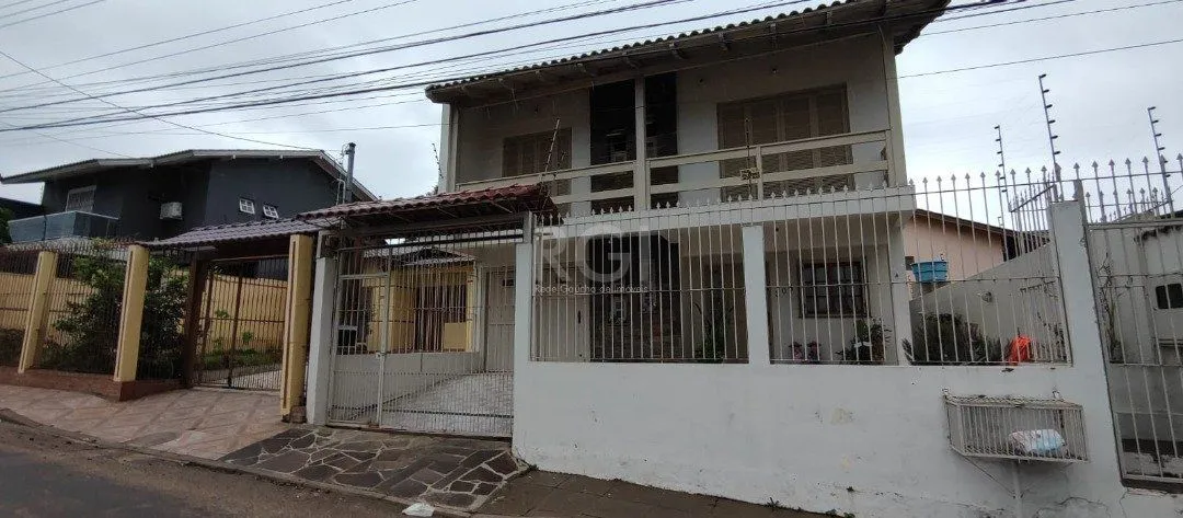 Imagem Casa para Venda - 180m², 4 dormitórios, sendo 1 suites, 3 vagas - Campo Novo