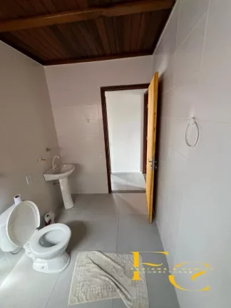 Imagem Imperdível oportunidade de morar na praia! Casa à venda em Erechim, próximo ao Centro de Balneário Arroio do Silva, em Santa Catarina!