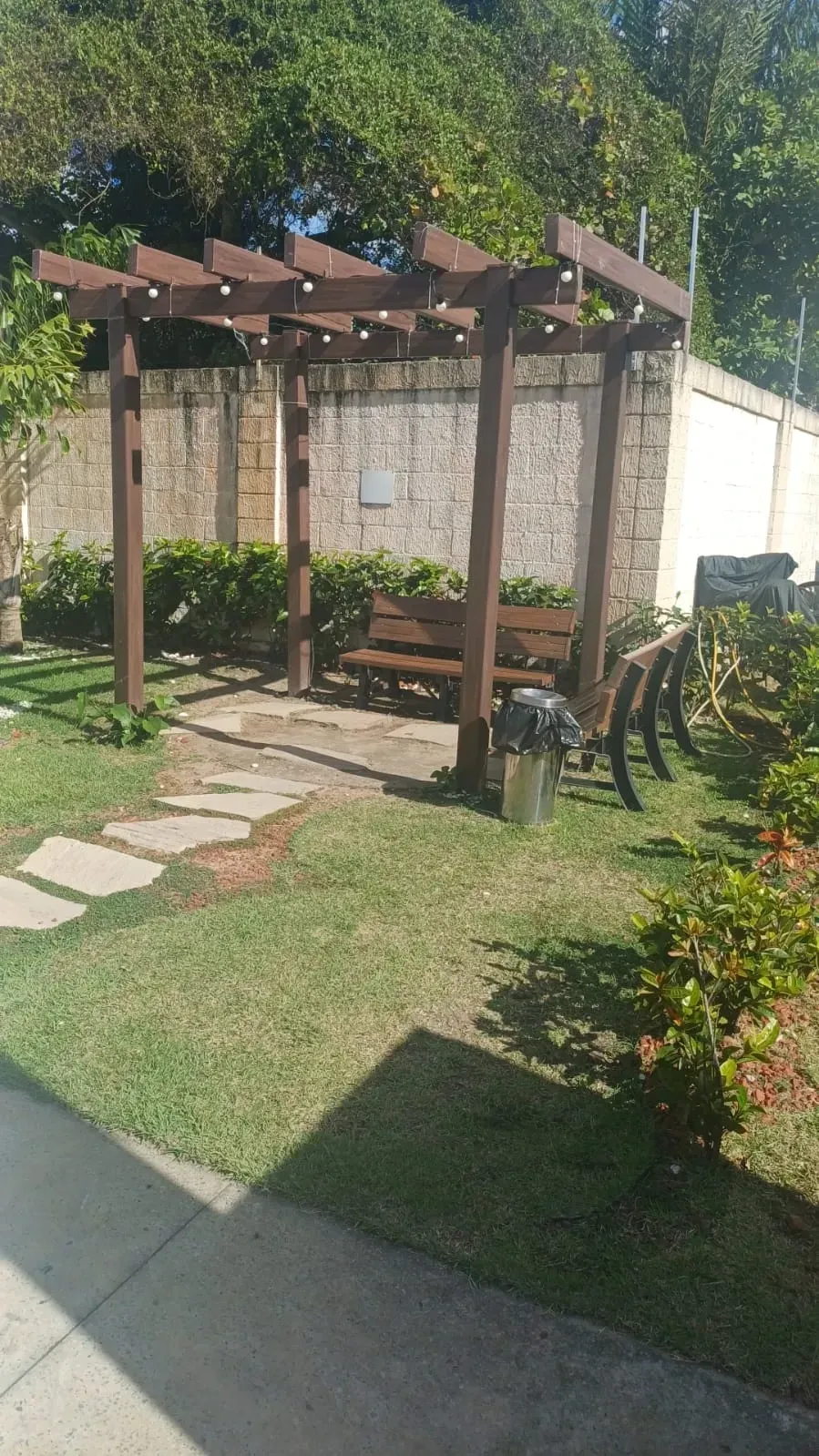 Imagem Apartamento com 2 Quartos para Alugar, 48 m² em Vila de Abrantes (Abrantes) - Camaçari