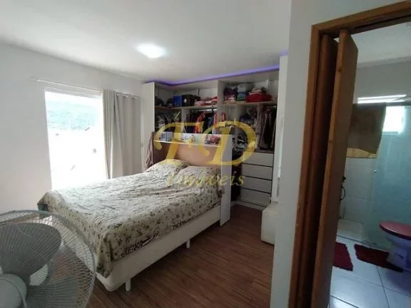 Imagem Sobrado em Condomínio Fechada.